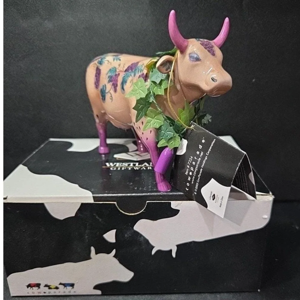 Cow Parade Fine Wine Bovine Figurine, Westland Giftware, #7324, Box and tag